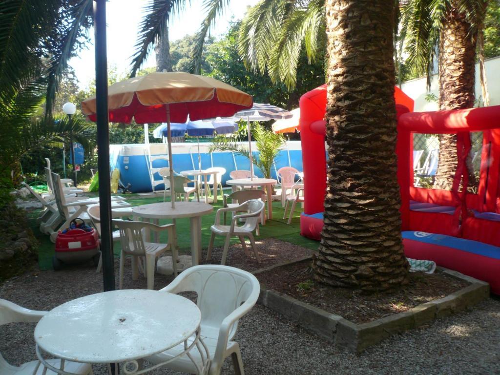 Hotel Arco Del Sole Lavagna Kültér fotó